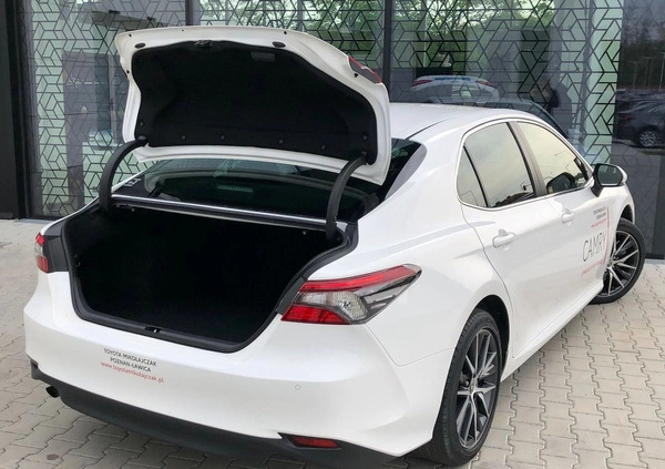 Toyota Camry cena 169900 przebieg: 7509, rok produkcji 2023 z Polanów małe 596
